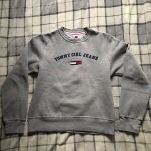 Vintage Tommy Jeans grey pullover crewneck sweater